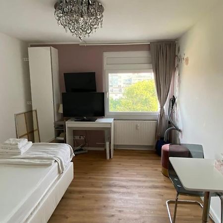 Schoene, Kleine, Gemuetliche Wohnung - Stadtmitte マインツ エクステリア 写真